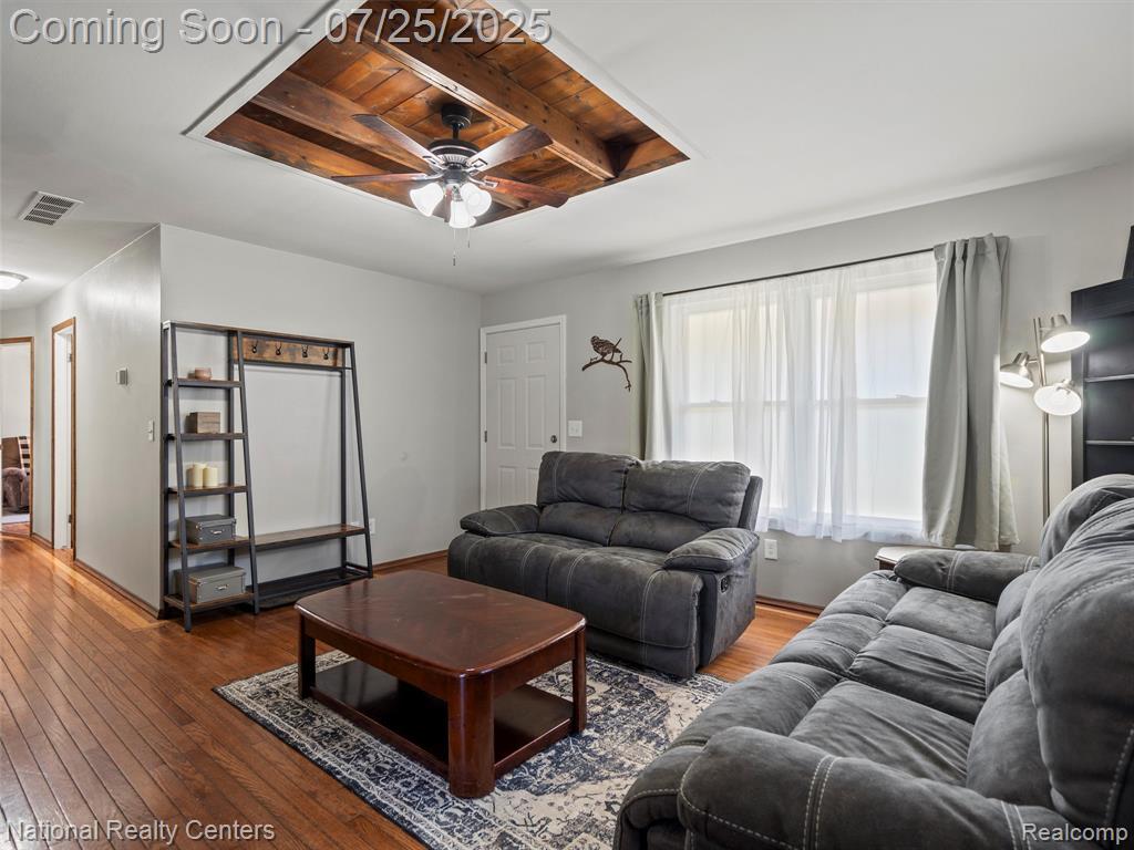 407 Crescent Avenue, Holly, MI 48442 — Photo 4