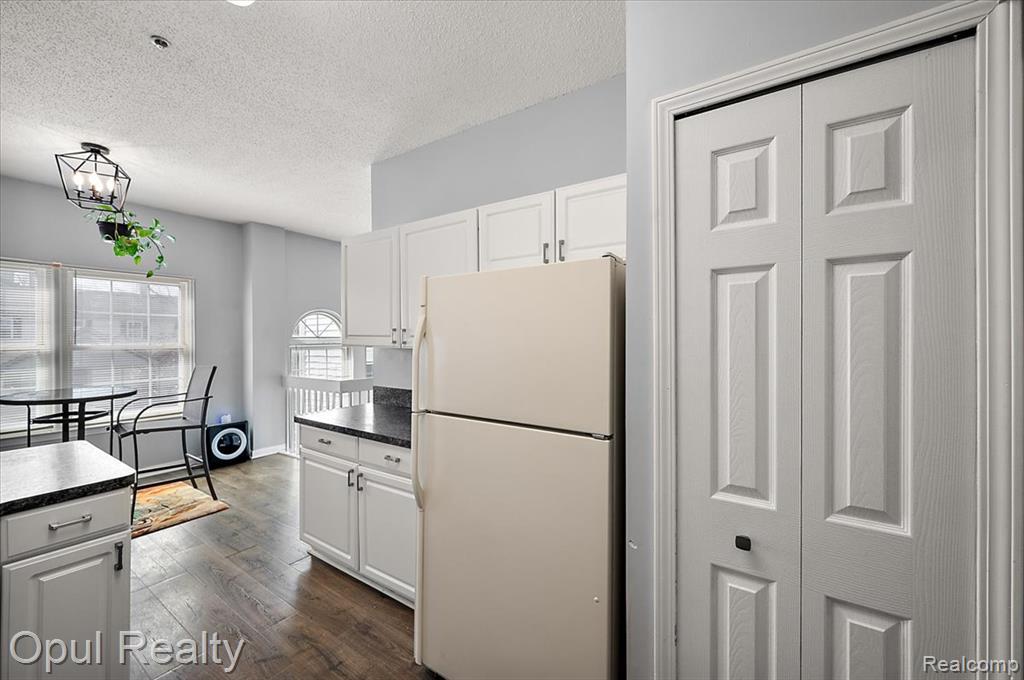 49714 Draper Circle, 87, Plymouth, MI 48170 — Photo 12
