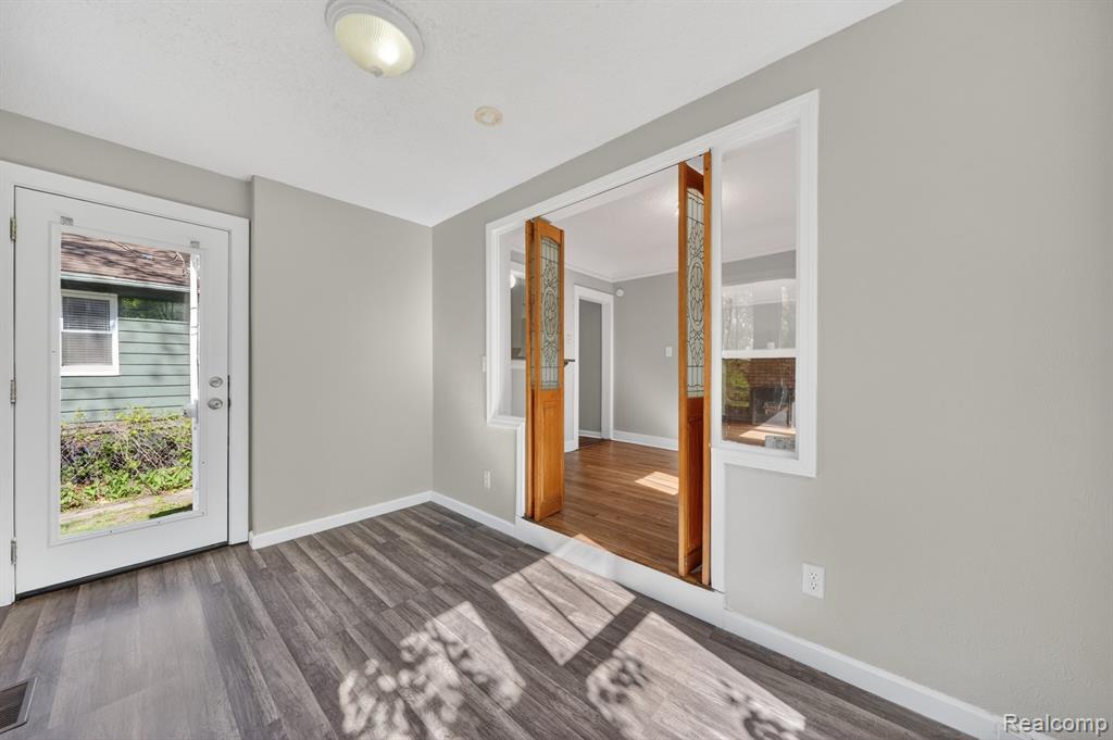 582 E Drayton Street, Ferndale, MI 48220 — Photo 15