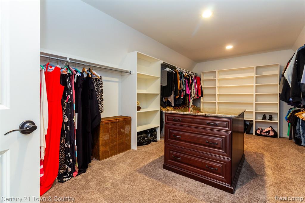 54152 Deer Ridge Court, Rochester, MI 48307 — Photo 35