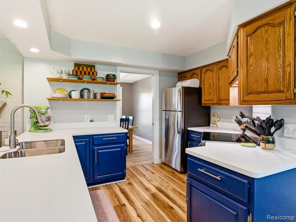 2956 Maywood Drive, Port Huron, MI 48060 — Photo 16