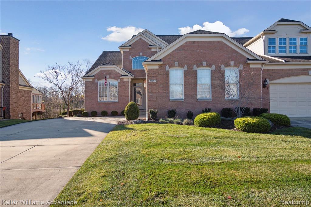 49199 RAINBOW Lane S, Northville, MI 48168 — Photo 2