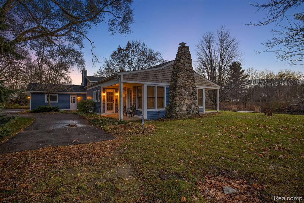 6992 Biscayne Avenue, White Lake, MI 48383 — Photo 26