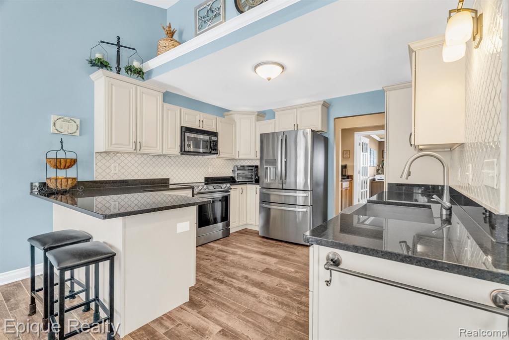 8459 Cranbrook Drive, Grand Blanc, MI 48439 — Photo 15