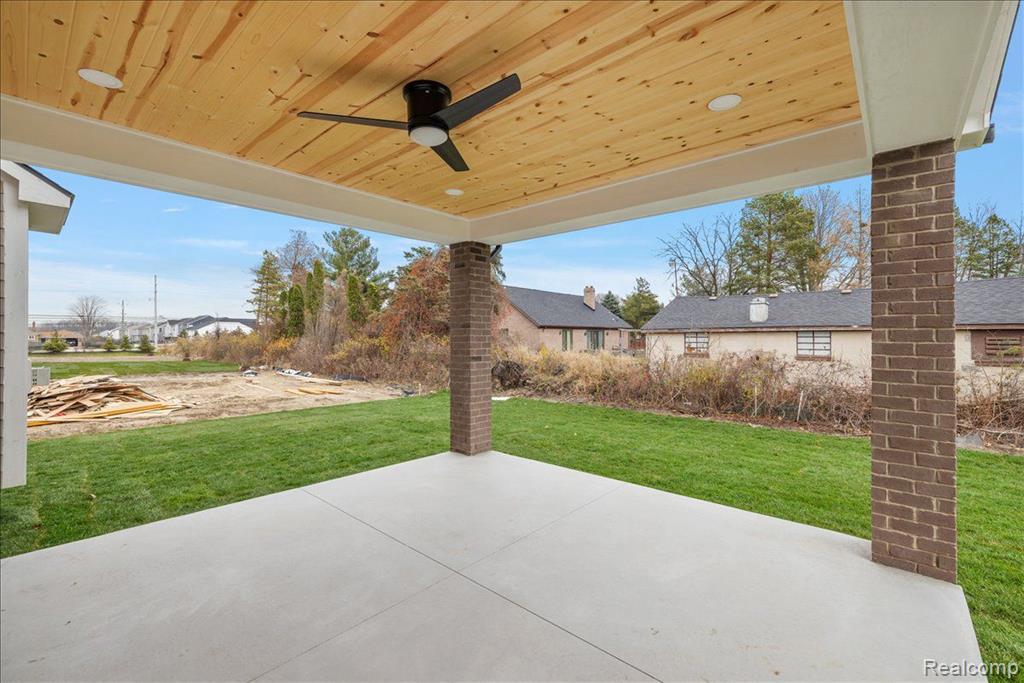 50896 MISTWOOD Drive, Macomb, MI 48042 — Photo 9