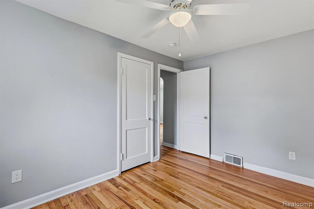 77 Huron Avenue, Mount Clemens, MI 48043 — Photo 16