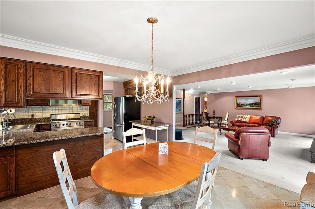 847 Leinster Road, Rochester Hills, MI 48309 — Photo 19