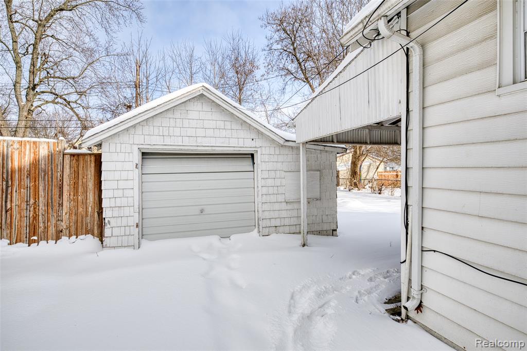 724 Robinwood Street, Pontiac, MI 48340 — Photo 33