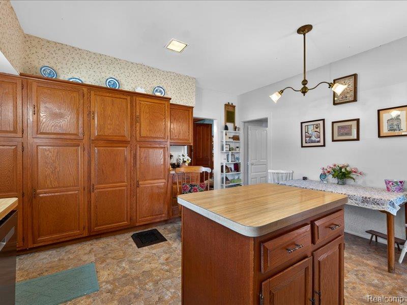 403 Lake Street, Howell, MI 48843 — Photo 18