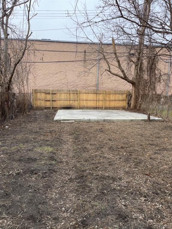 15351 Petoskey Avenue - Photo 3