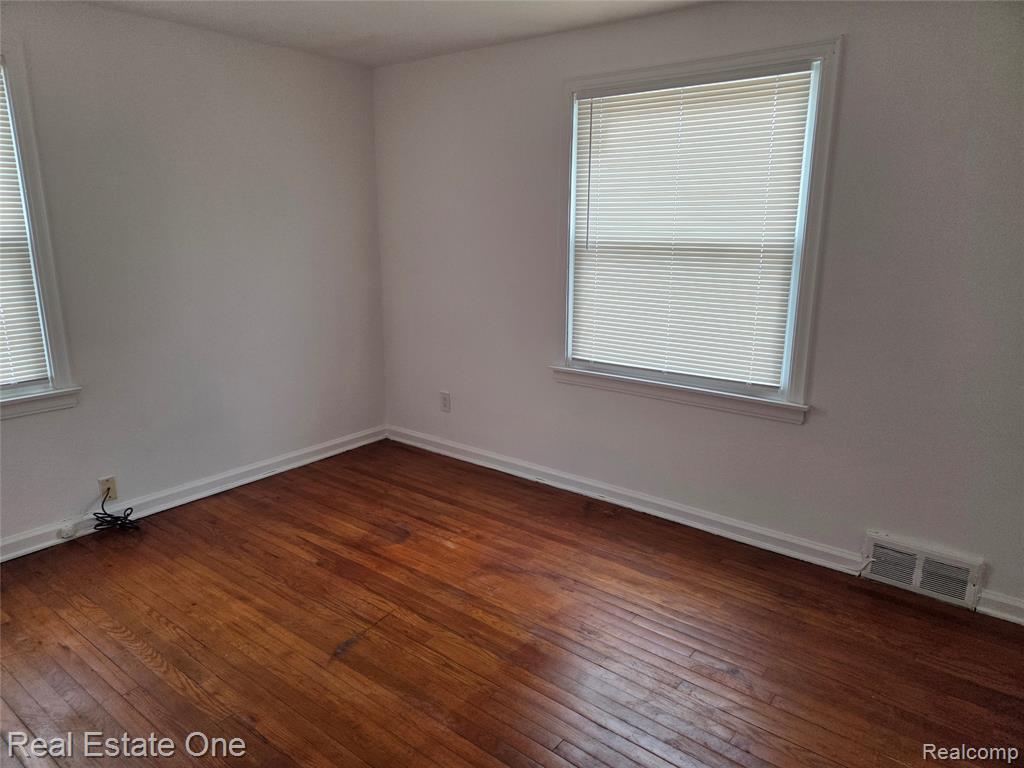 8042 Hartwell Street, Detroit, MI 48228 — Photo 28