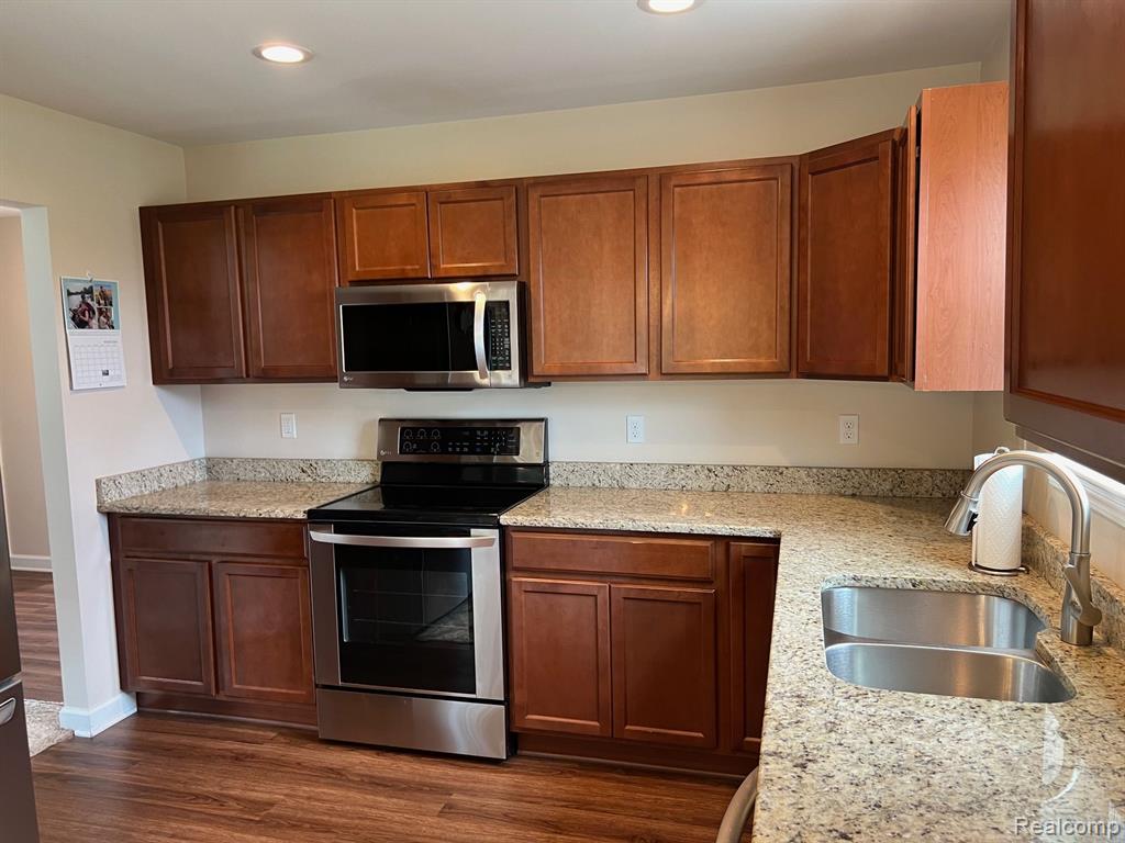 9308 MEADOWVIEW Drive, Davison, MI 48423 — Photo 14