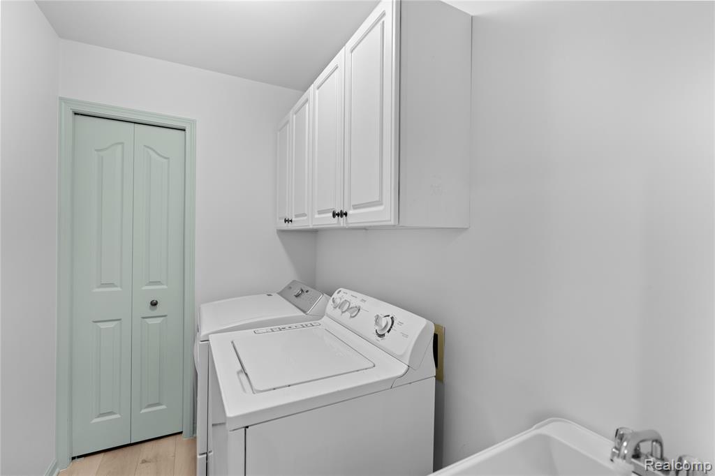 5366 Warwick Trail, Grand Blanc, MI 48439 — Photo 34