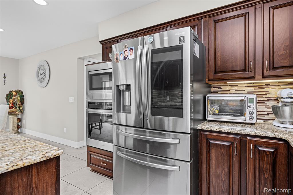 43352 Chardonnay Drive, Sterling Heights, MI 48314 — Photo 20