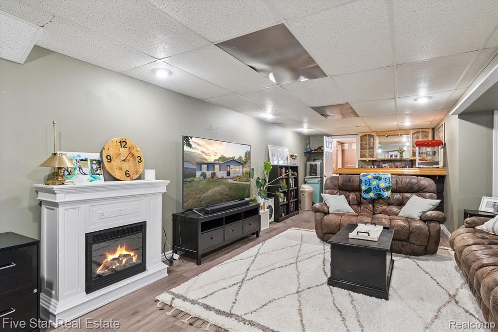 43592 Champlain Court, Canton, MI 48188 — Photo 29