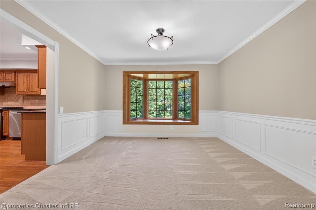 4352 Greenstown Drive, West Bloomfield, MI 48323 — Photo 13