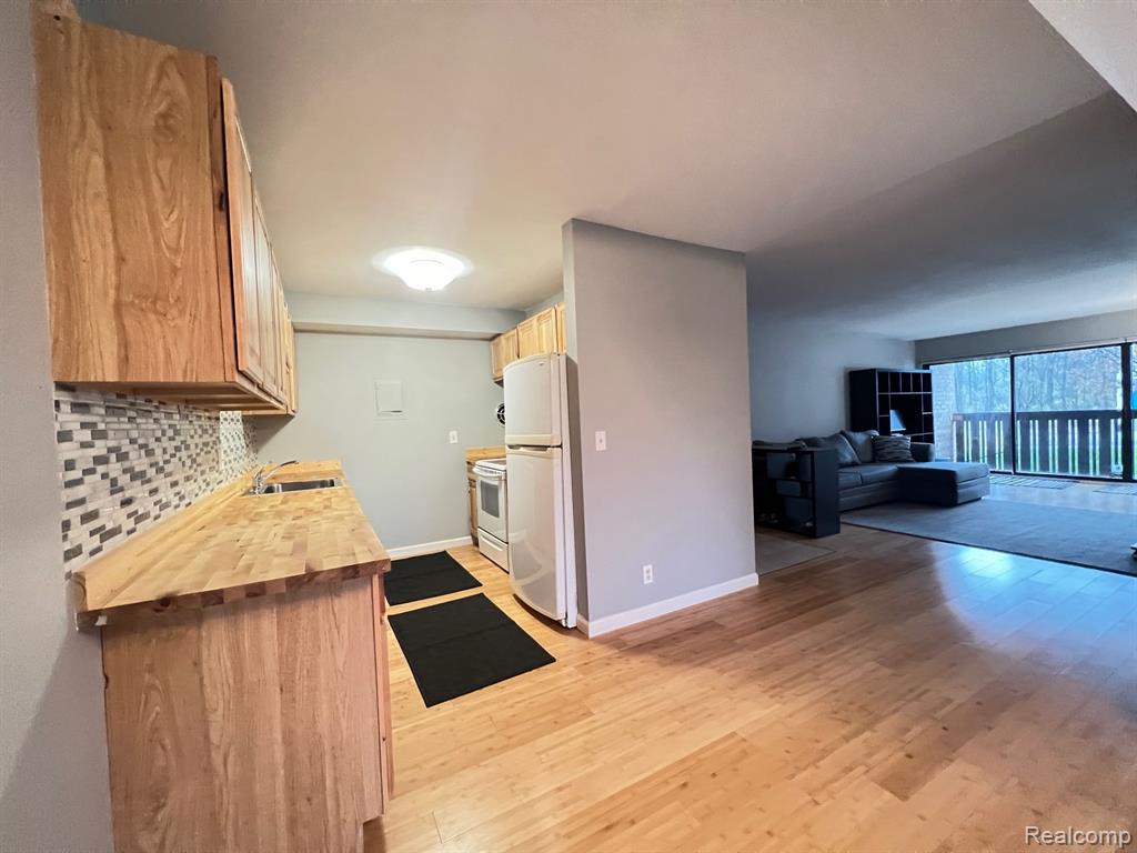 2152 PAULINE Boulevard, Ann Arbor, MI 48103 — Photo 7