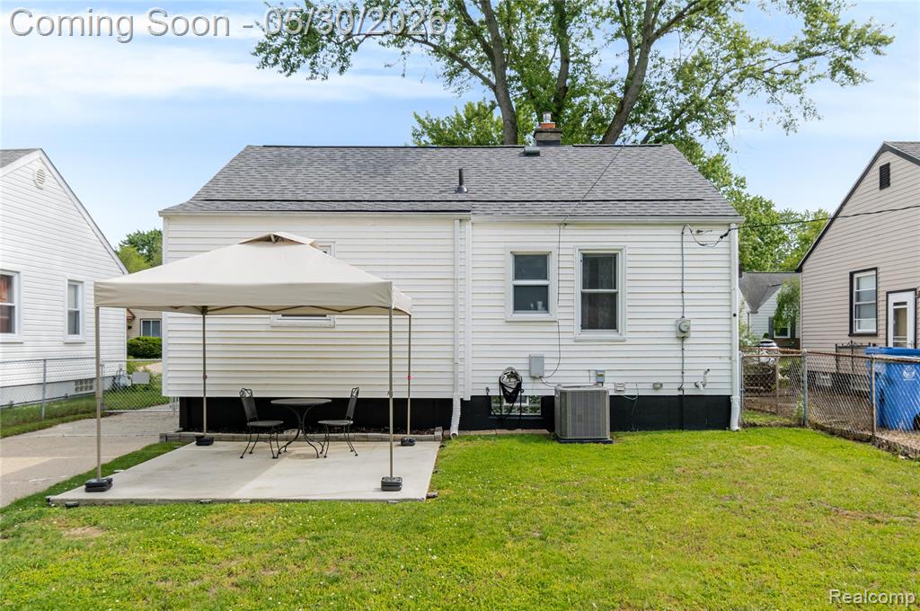 25446 Colgate Street, Dearborn Heights, MI 48125 — Photo 5