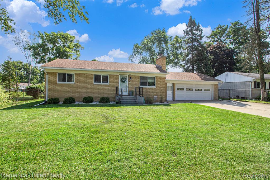 5417 Leland Street, Brighton, MI 48114 — Photo 2