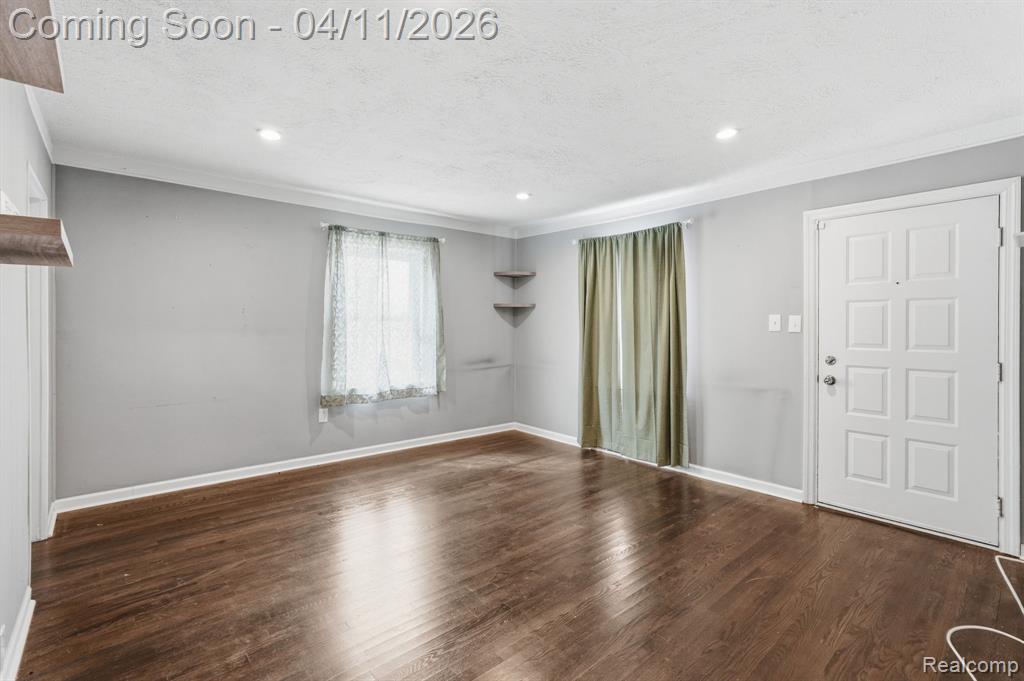 23360 Battelle Avenue, Hazel Park, MI 48030 — Photo 6