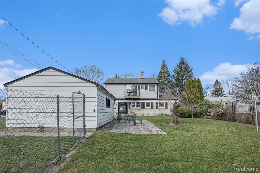 47546 ROLAND Street, Utica, MI 48317 — Photo 23