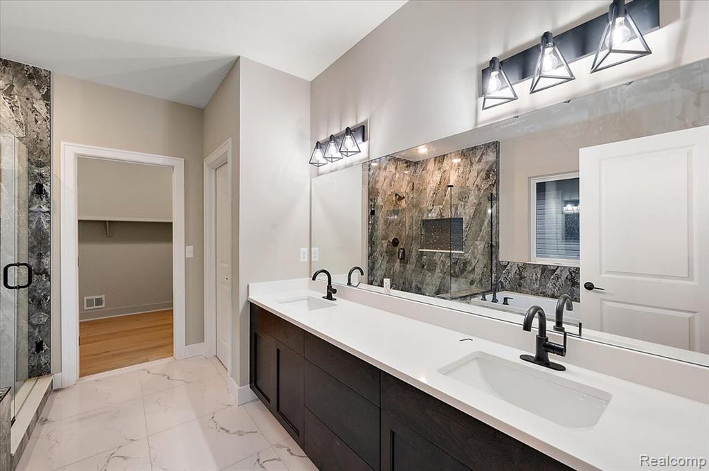 24021 Sawgrass Drive, Macomb, MI 48042 — Photo 39