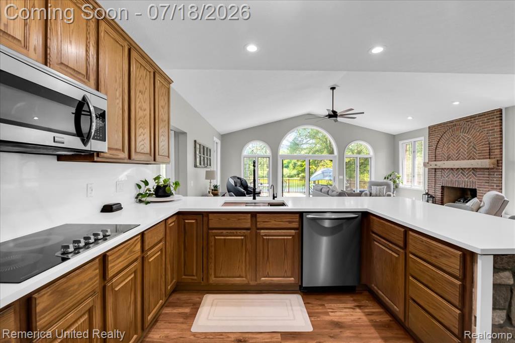 9438 Deer Creek Court, Brighton, MI 48114 — Photo 16