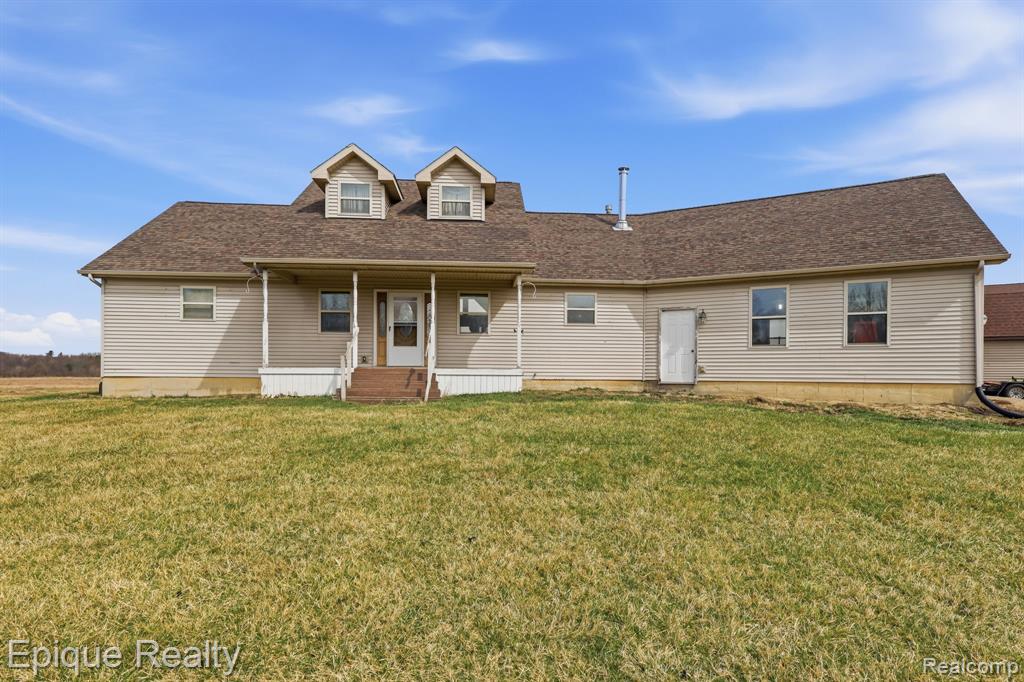 8455 Taft Road, Ovid, MI 48866 — front exterior