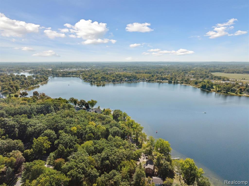600 Black Oaks Trail, Howell, MI 48843 — Photo 65