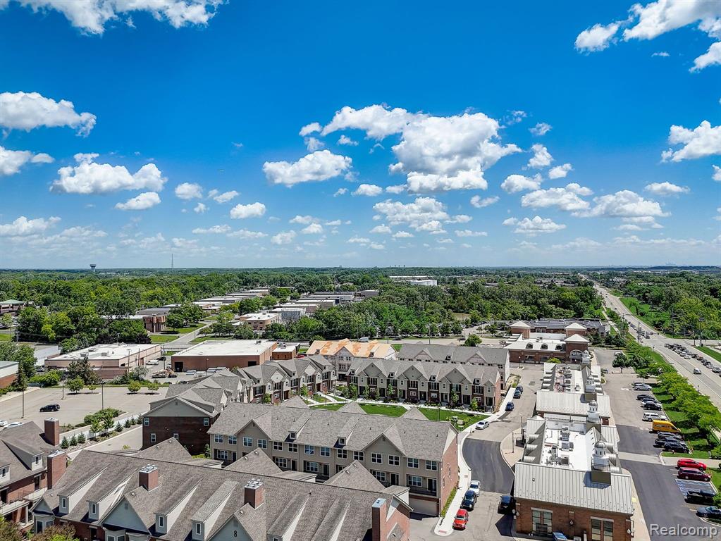 25503 GRANDVIEW Lane, 26, Novi, MI — Photo 10