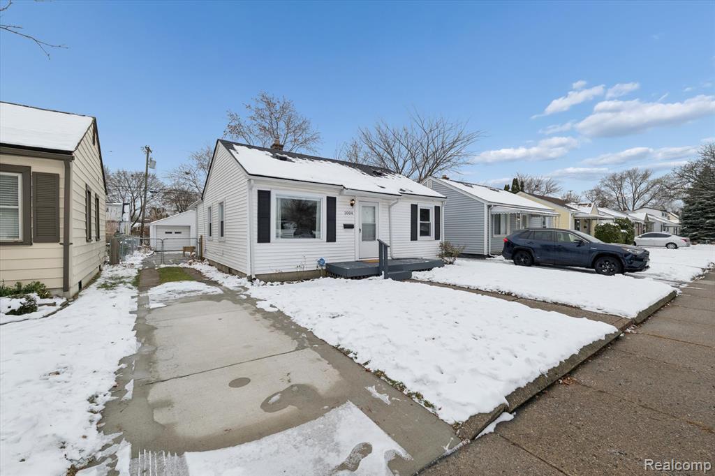 1004 E Otis Avenue, Hazel Park, MI 48030 — Photo 27