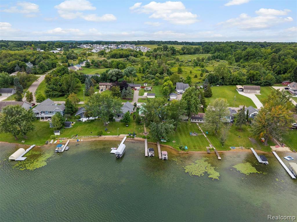 6102 Lakeview Park Drive, Linden, MI 48451 — Photo 35