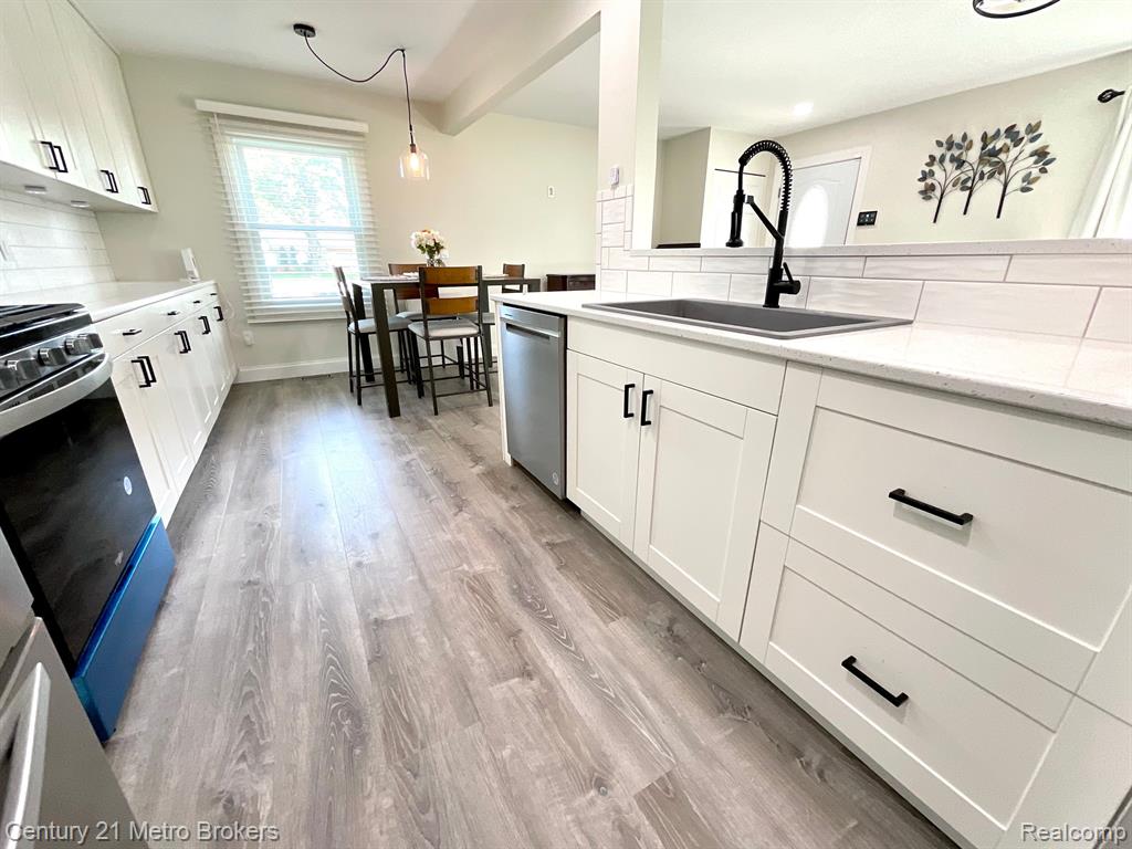9446 PARKWOOD N, Davison, MI 48423 — Photo 9