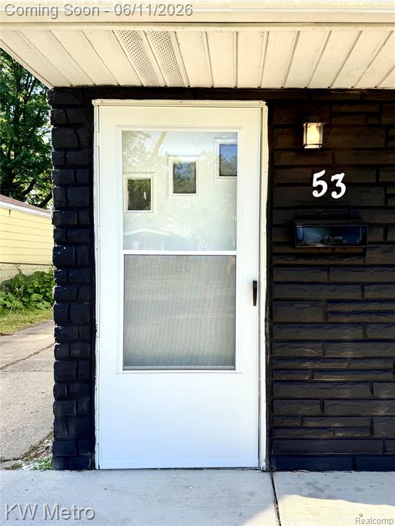 53 E Brickley Avenue, Hazel Park, MI 48030 — Photo 4