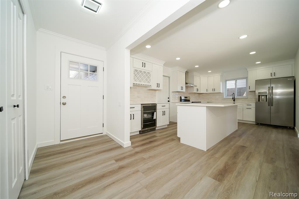 4060 Franklin Park Drive, Sterling Heights, MI 48310 — Photo 9