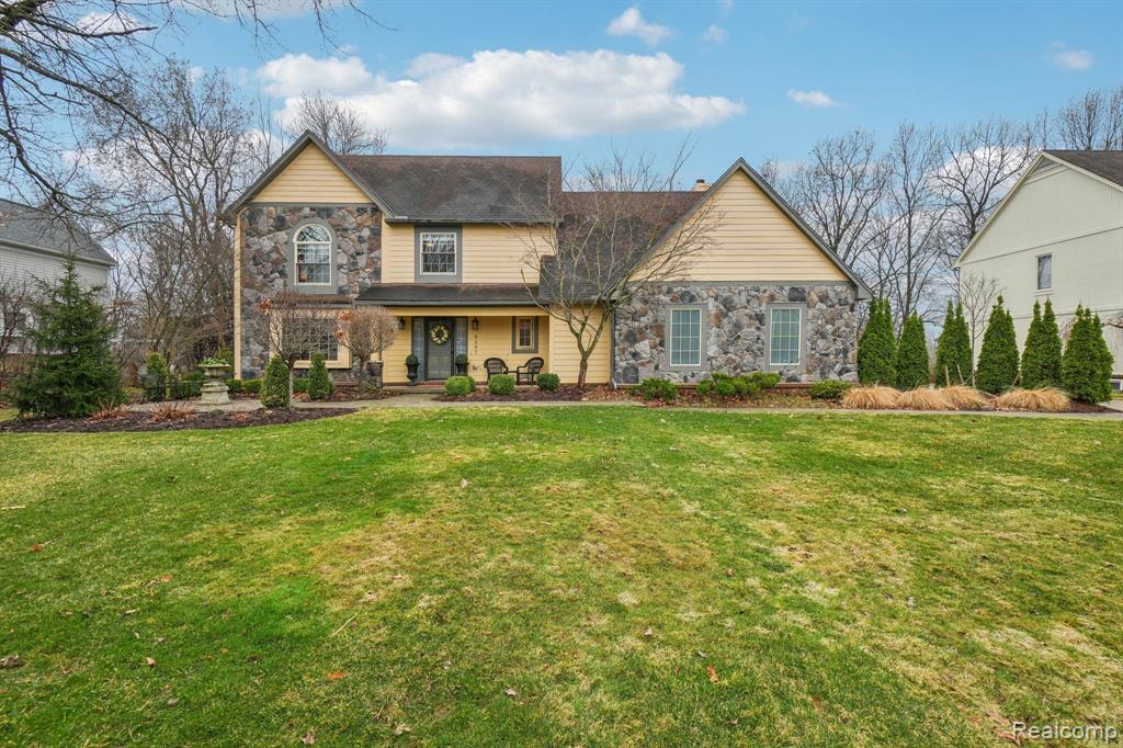 6847 HUBBARD Circle, Clarkston, MI 48348 — front exterior