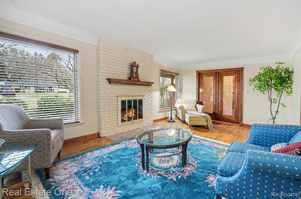 8887 Morrison Avenue, Plymouth, MI 48170 — Photo 9