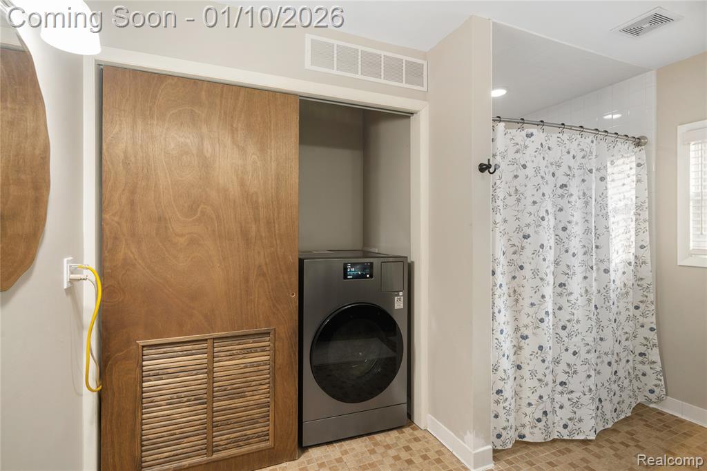 2443 Carriage Way, Ypsilanti, MI 48197 — Photo 17