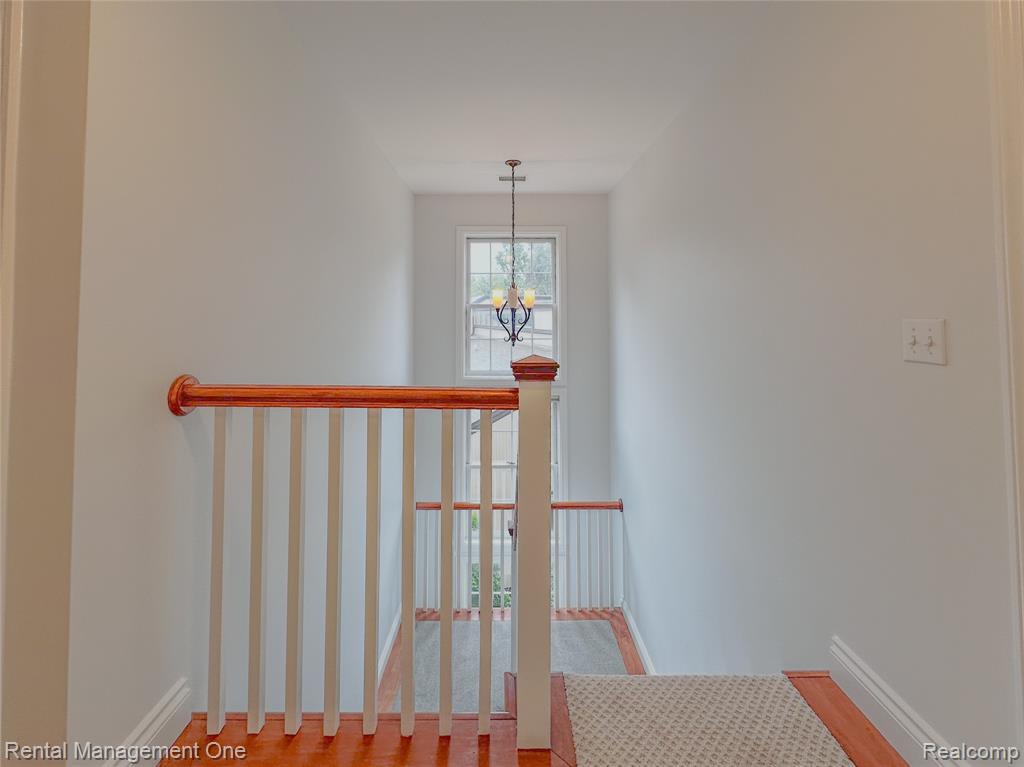 5742 PUTNAM Drive, West Bloomfield, MI 48323 — Photo 21
