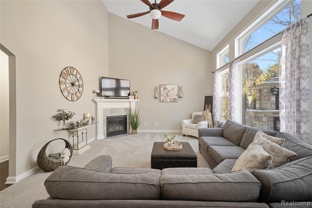 529 Napa Valley Drive, Milford, MI 48381 — Photo 12