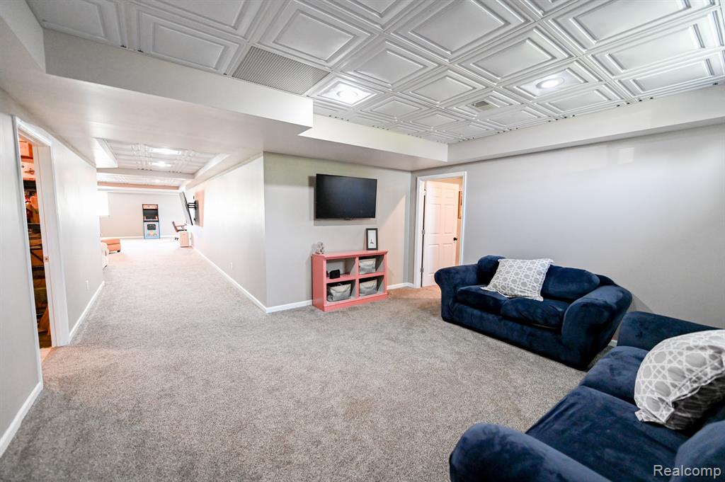 7396 Elms Road, Swartz Creek, MI 48473 — Photo 41