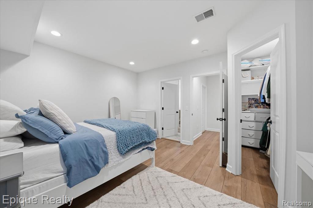 114 Bellevue Avenue, Lake Orion, MI 48362 — Photo 13
