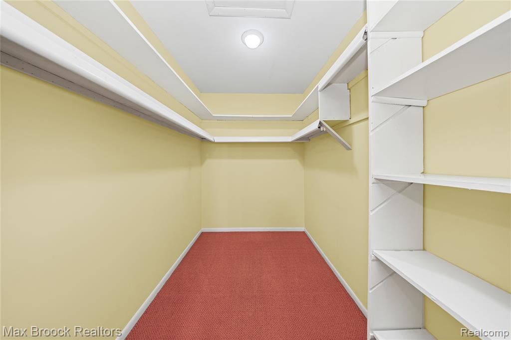 35550 Pleasant Valley Road, Farmington Hills, MI, 48331