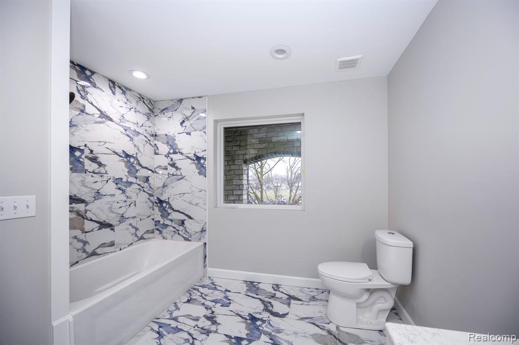 7519 Orchard Avenue, Dearborn, MI 48126 — Photo 34