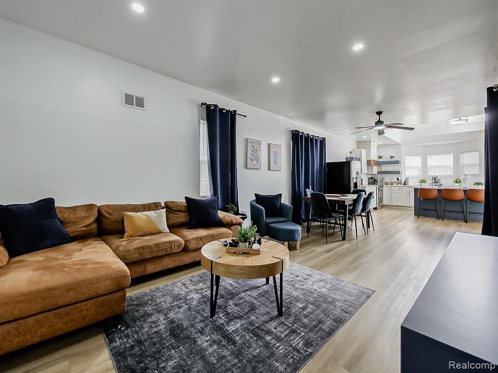 3486 Pennsylvania Street - Photo 3