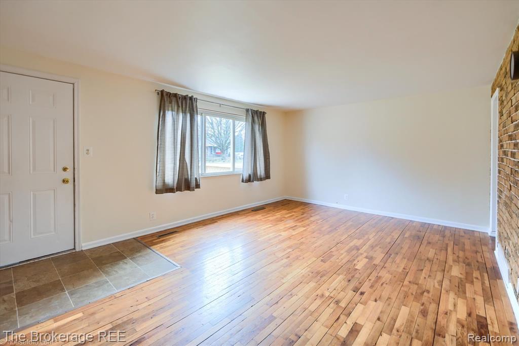 4093 Coral Street, Burton, MI 48509 — Photo 13