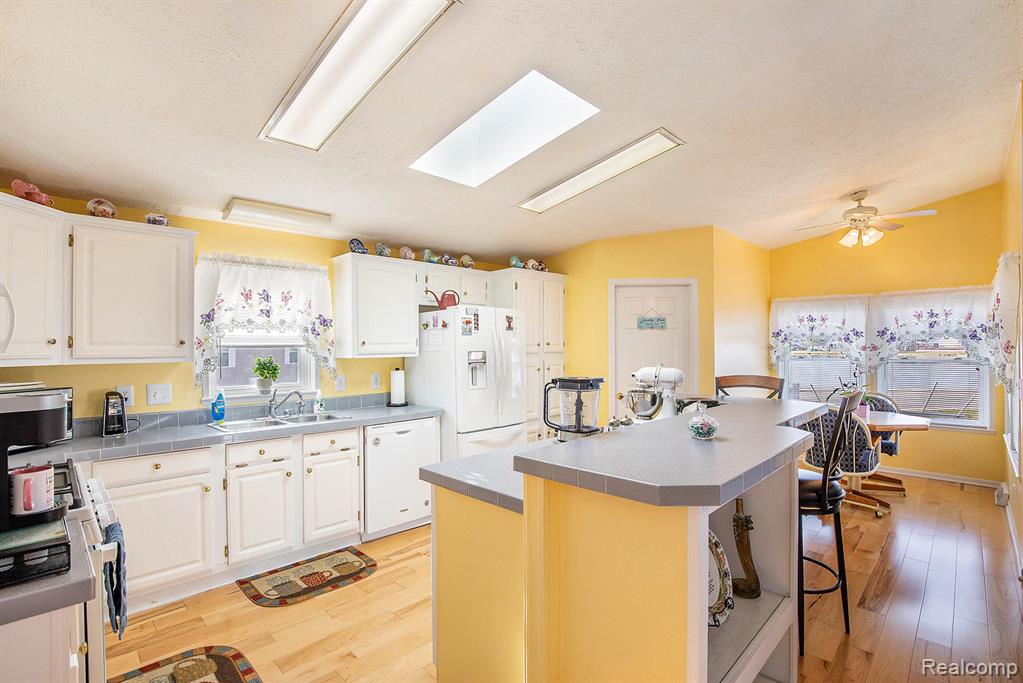 529 Swan Creek Court, Kimball, MI — Photo 14