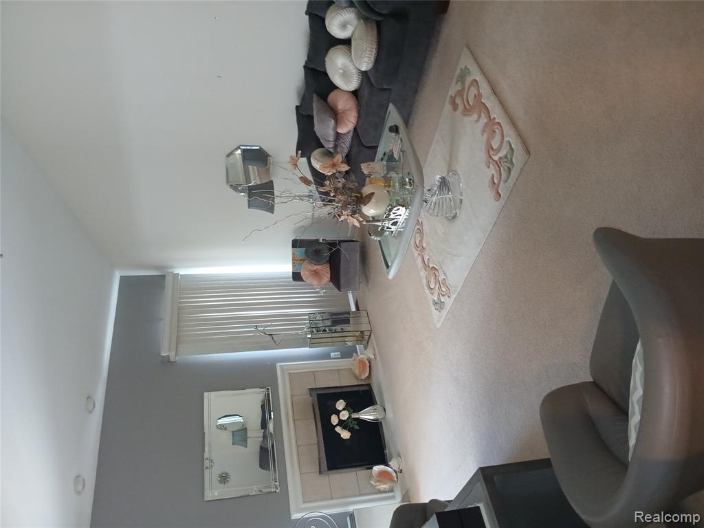 8086 Pickering Pl Place, Westland, MI — Photo 37