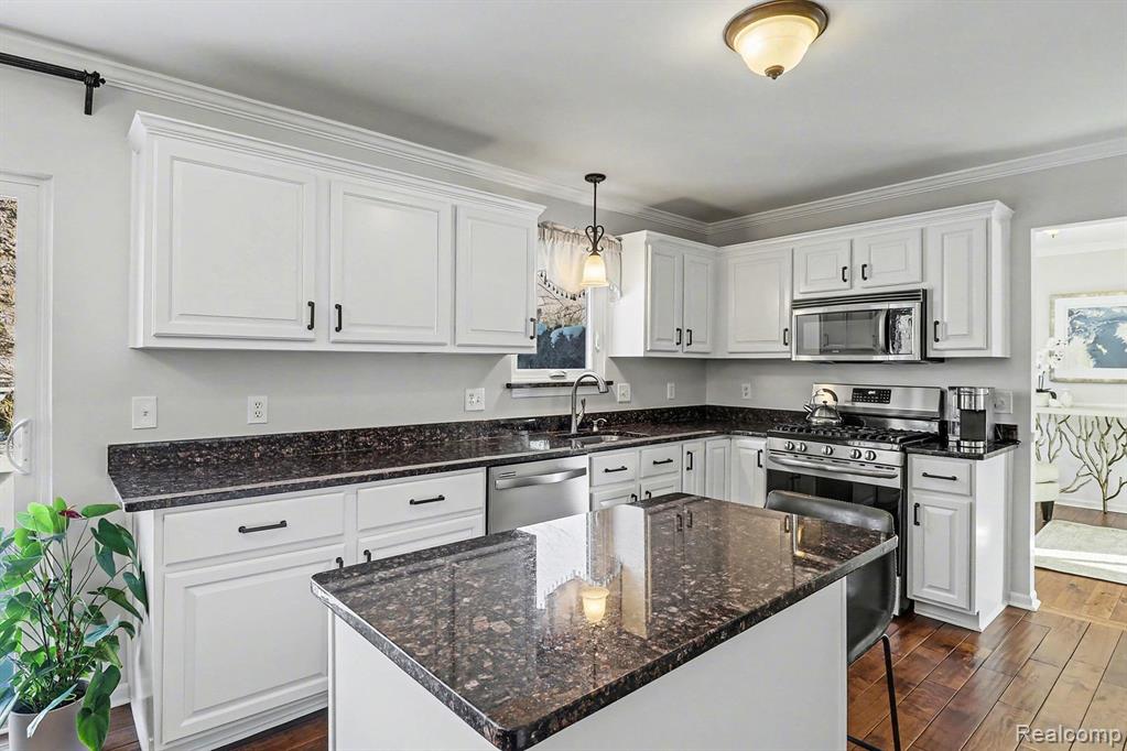 2958 Blue Heron Lane, Wixom, MI 48393 — Photo 15