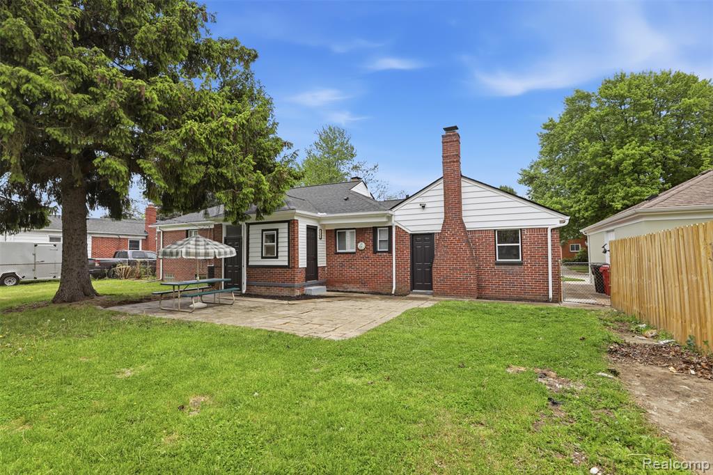 18001 Elizabeth Street, Roseville, MI 48066 — Photo 41